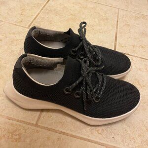 Black Women's Allbirds Size 11 worn once‎ excellent condition
